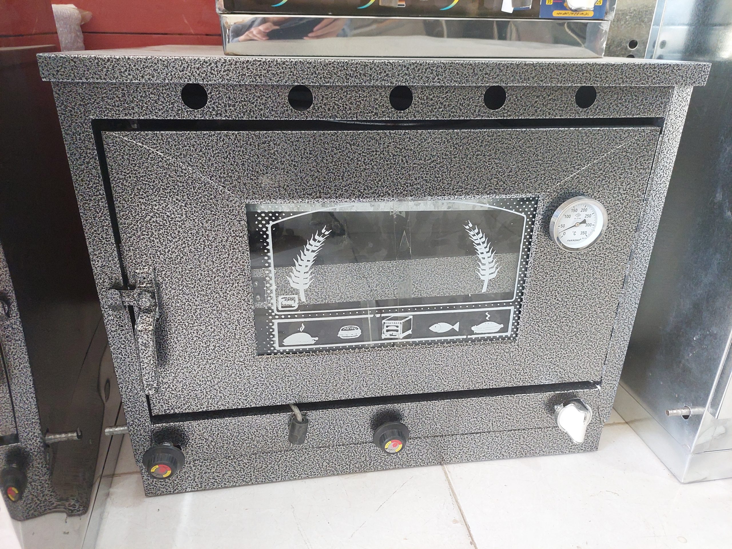 تنورگازی کوره ای مشکی 2سینی + چدن 38 (کد585)