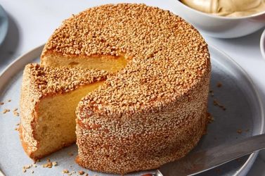 Sesame+cake